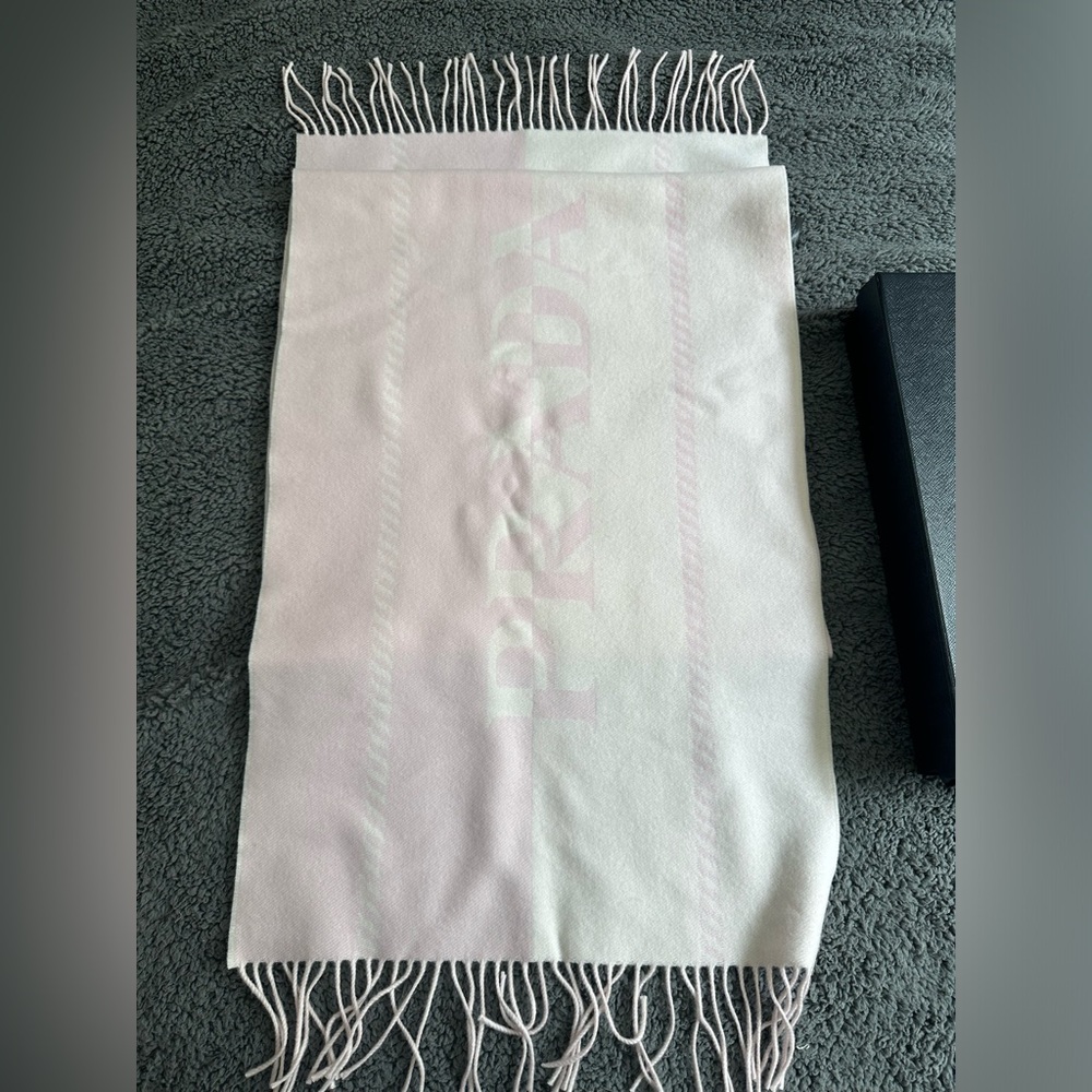 NWT! Prada wool scarf, alabaster (light pink) and talc